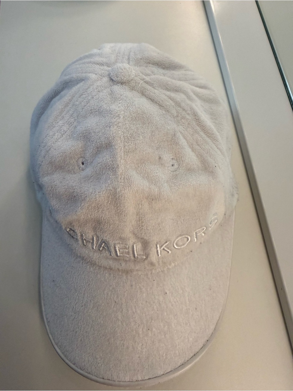 Michael Kors | Women’s white cap 🤍